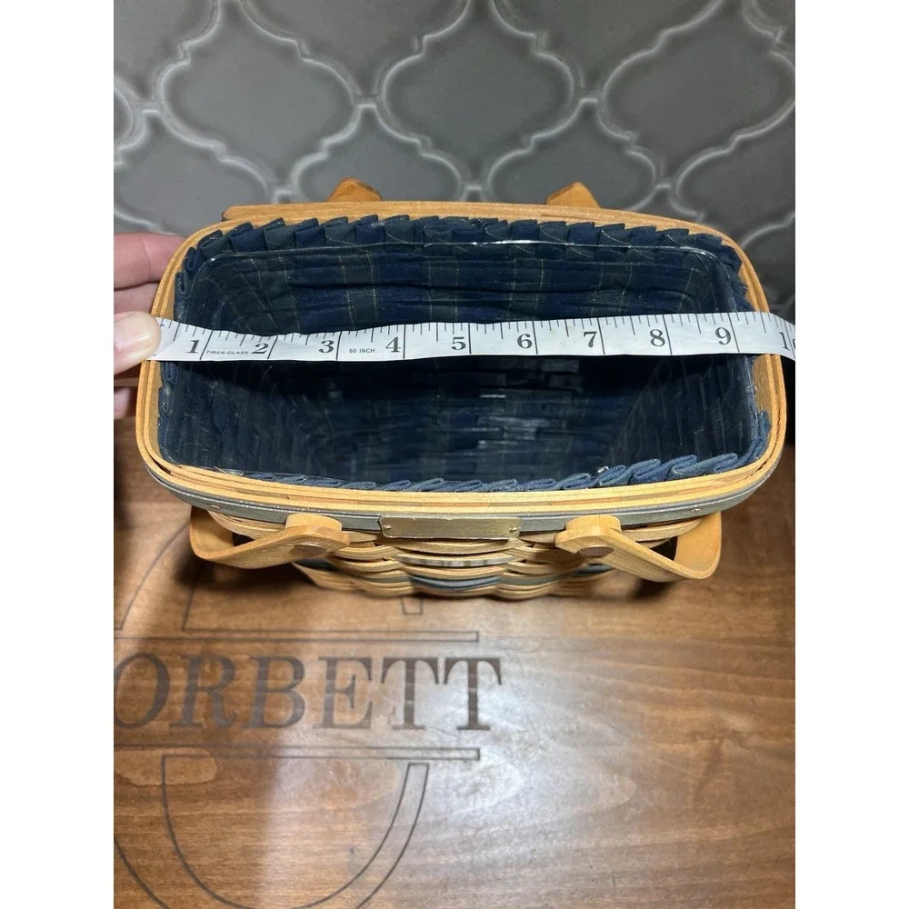 Longaberger Basket Collectors Club With Plaid‎ Liner And Plastic Protector